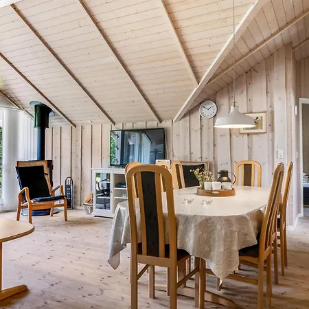 Дом отдыха Gottfrede - 600m From The Sea By Interhome Лёккен